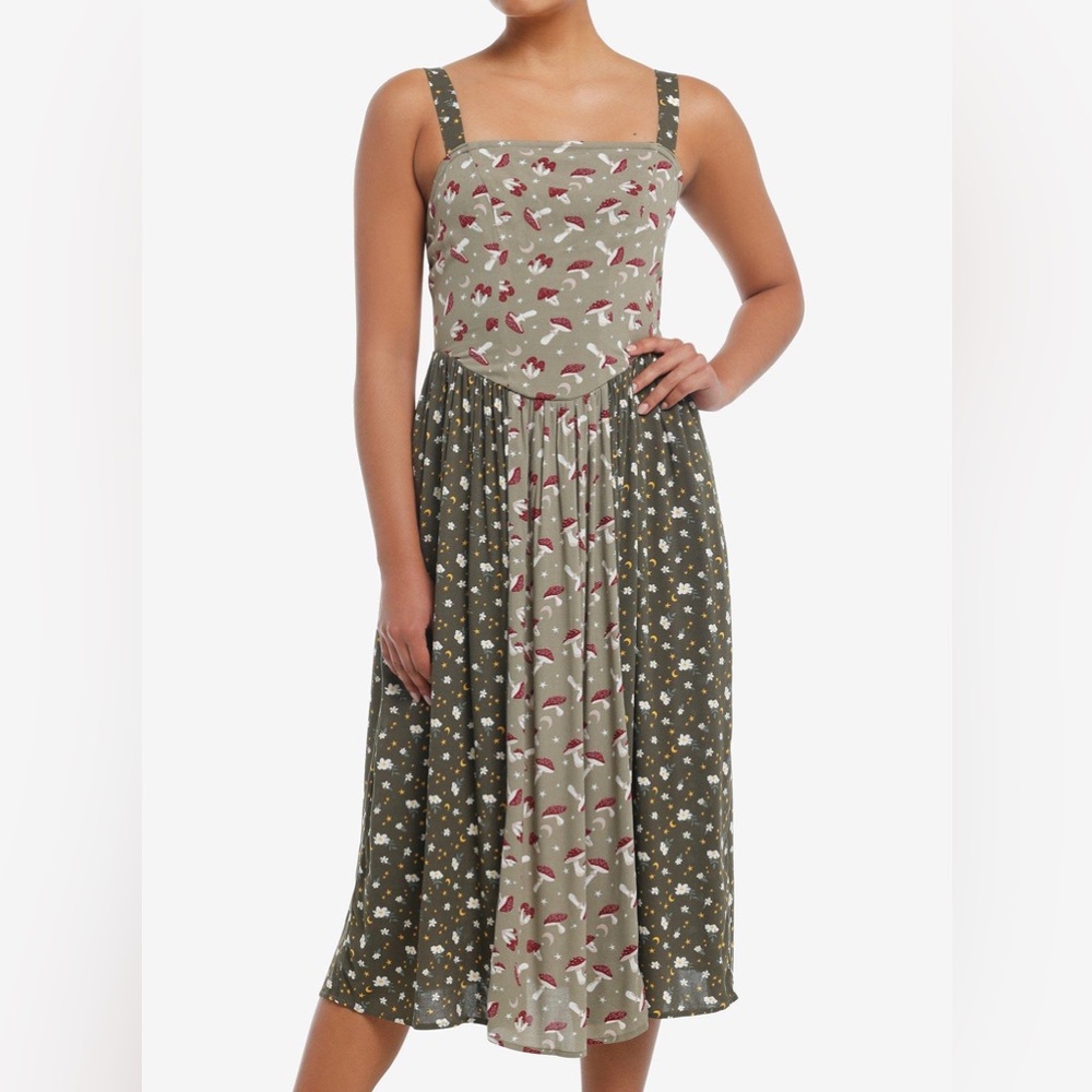 Hot Topic Thorn & Fable Mushroom Green Color-Block Midi Cami Dress, Size S - Picture 3 of 8